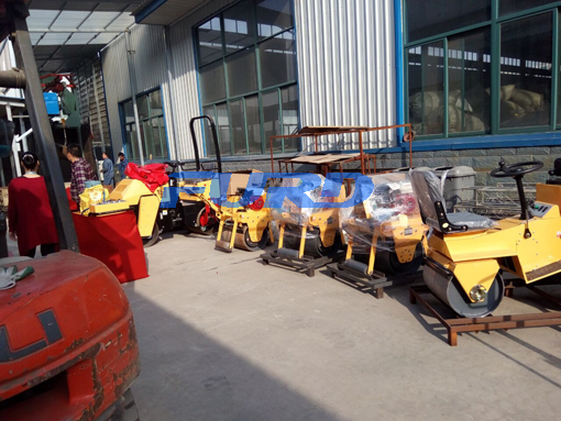 福瑞得機(jī)械座駕壓路機(jī)，手扶壓路機(jī)，小型灌縫機(jī)，井蓋切割機(jī)及時(shí)發(fā)貨